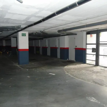 Avec Attico Et Piscine Apartament