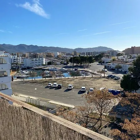 Avec Attico Et Piscine Apartament Roses